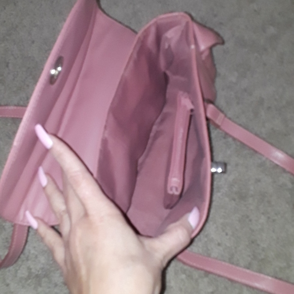 Cute Pink Purse - Picture 11 of 11